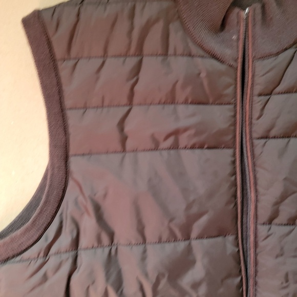**Title:** Raffi Men’s Quilted Puffer Vest Brown Size Large – Like New! - Picture 4 of 6